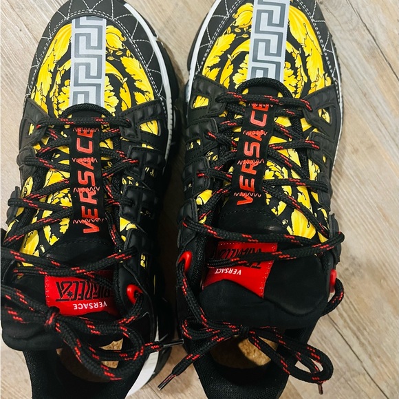 VERSACE AUTHENTIC TRIGRECA SNEAKERS - Picture 3 of 5